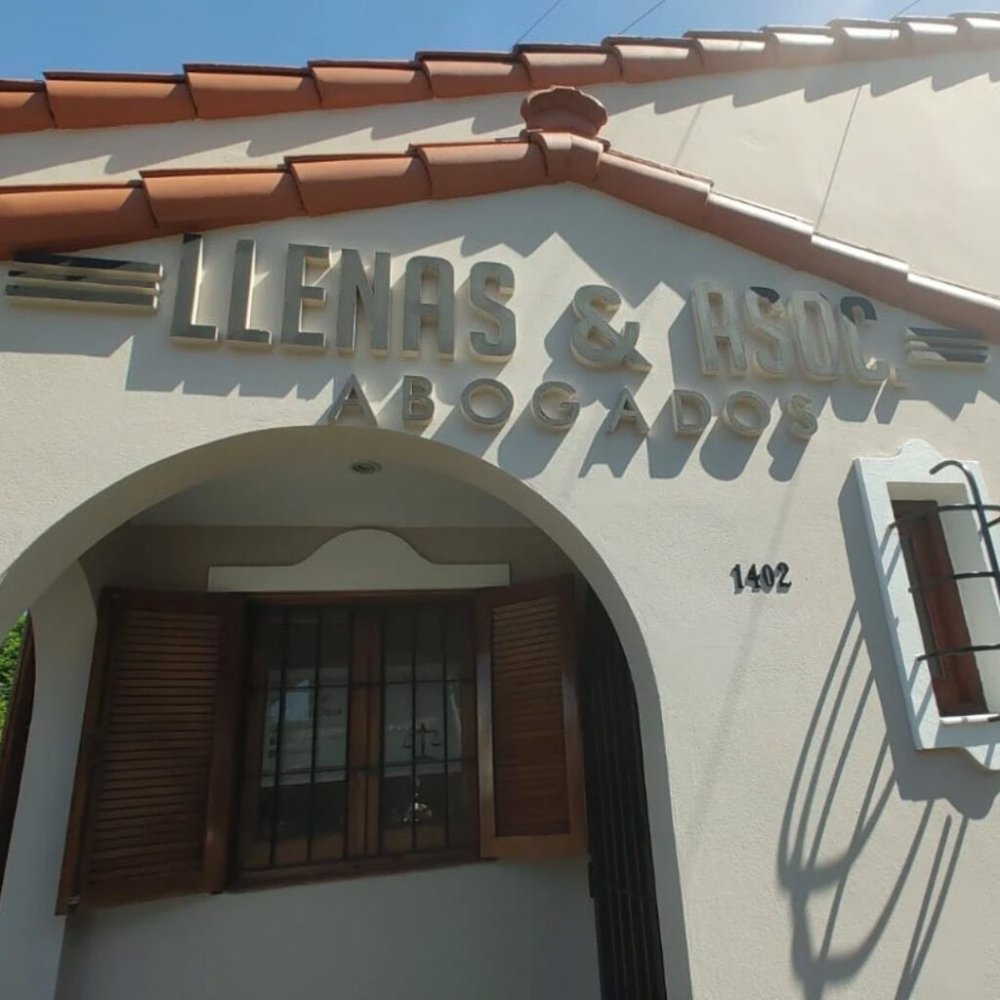 Equipo del estudio Llenas & Asociades